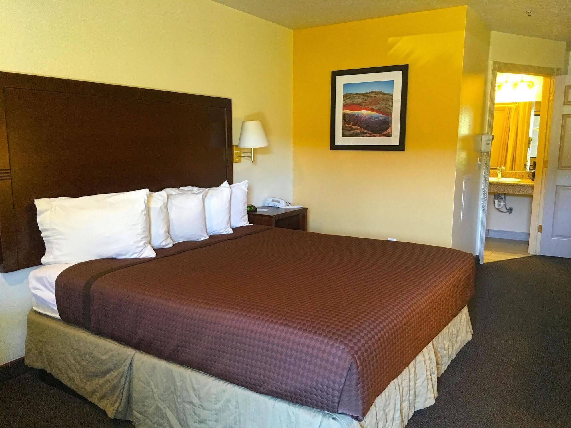 America'S Best Inn & Suites Saint George Exterior foto